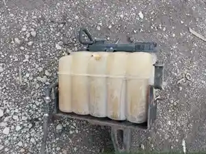 Used 2016 Ford F-750 Radiator Overflow Bottle (Stock #FD-0704-29)) Part Image