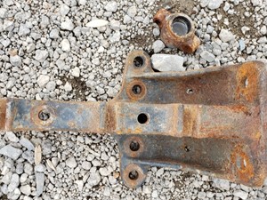 Used 2016 Freightliner Cascadia 125 Cab Mount (Stock #FR-0548-48)) Part Image