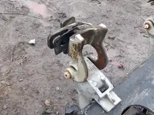 Used 2016 Peterbilt 579 Hood Hinge (Stock #PT-0756-62)) Part Image