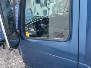 Used 2016 Volvo VNL Door (Stock #VV-0713-5)) Part Image