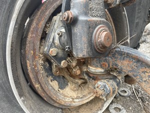 Used 2016 Volvo VNL Front Axle, Complete (Stock #VV-0700-16)) Part Image