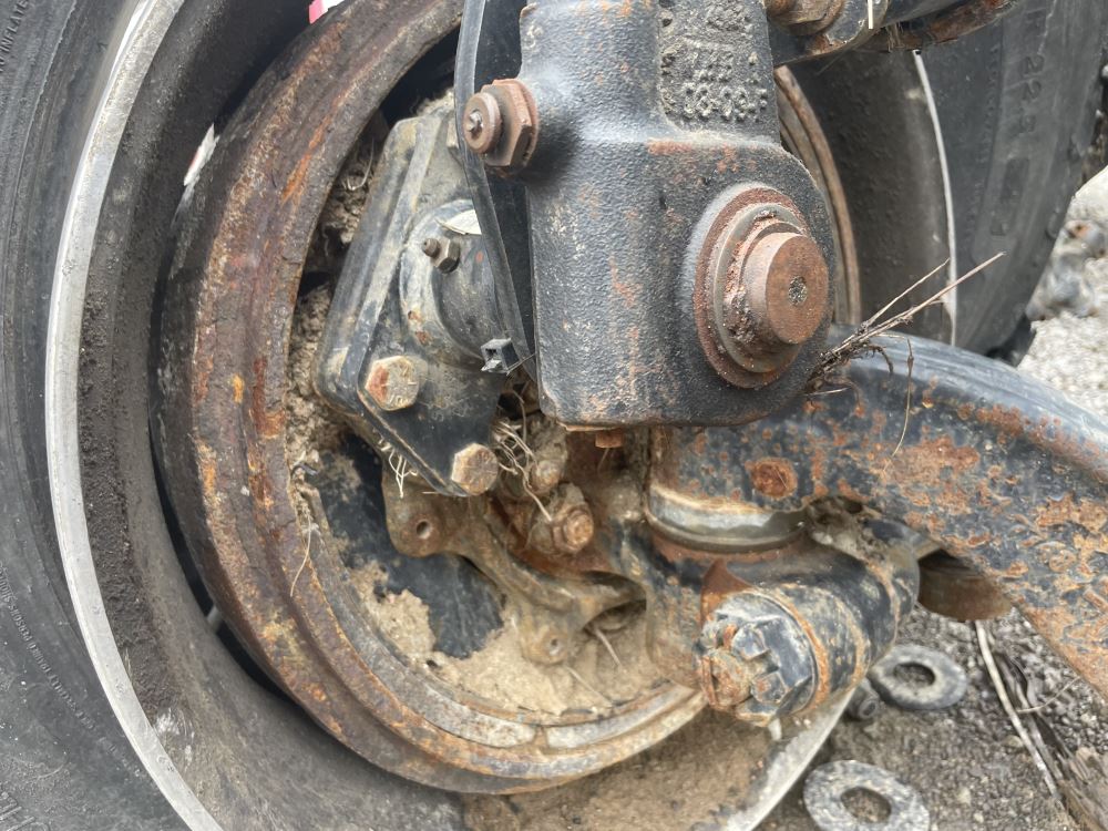 Used 2016 Volvo VNL Front Axle, Complete for sale | York Ontario 