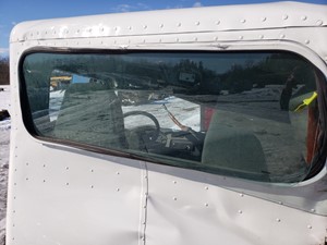 Used 2017 Peterbilt 348 Back Window (Stock #PT-0615-50)) Part Image