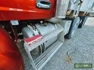 Used 2017 Peterbilt 567 Hydraulic Tank (Stock #PT-0760-11)) Part Image