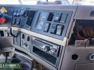Used 2018 Volvo VNL Dash Control Module (Stock #VV-0739-21)) Part Image