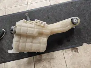 Used 2018 Western Star 4700 Radiator Overflow Bottle (Stock #WS-0706-14)) Part Image