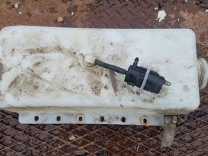 Used 2018 Western Star 4900 SA Radiator Overflow Bottle (Stock #WS-0654-40)) Part Image