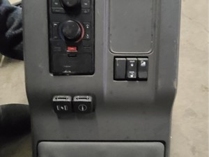 Used 2020 Volvo VNL Sleeper Part Image