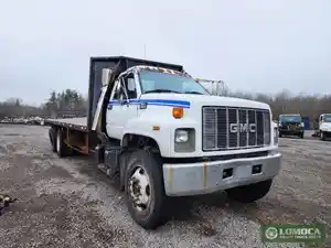 Used 2002 GMC C7500 Bumper (Stock #GM-0825-4)) Part Image