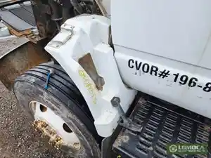 Used 2002 GMC C7500 Fender (Stock #GM-0825-32)) Part Image