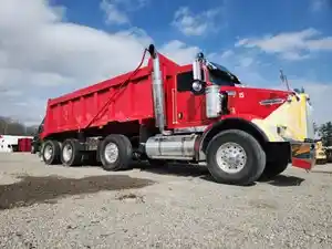 Used 2005 Kenworth T800 Cab (Stock #KW-0881-3)) Part Image