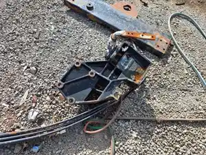 Used 2005 Kenworth T800 Spring Hanger, Steer Axle (Stock #KW-0573-30)) Part Image