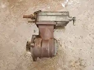 Used 2005 Volvo VED12 Air Compressor (Stock #VV-0740-43)) Part Image