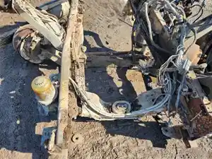 Used 2005 Volvo VNL Front Axle, Complete (Stock #VV-0740-1)) Part Image