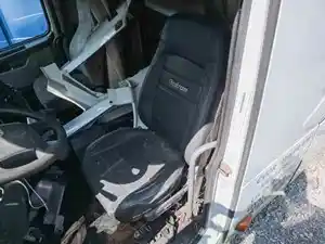 Used 2006 Volvo VNL Seat (Stock #VV-0662-3)) Part Image