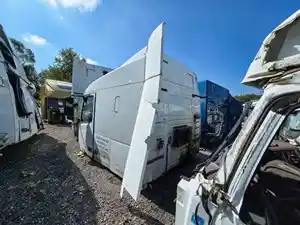 Used 2006 Volvo VNL Sleeper Fairing (Stock #VV-0662-12)) Part Image