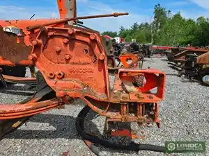 Used 2007 Kenworth T800 Spring Hanger, Steer Axle (Stock #KW-0534-24)) Part Image