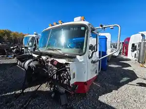 Used 2007 Mack CV713 Granite Cab (Stock #MK-0611-25)) Part Image