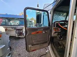 Used 2007 Peterbilt 386 Door (Stock #PT-0742-18)) Part Image