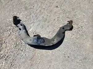 Used 2009 Peterbilt 388 Engine Mount Image