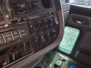 Used 2012 Peterbilt 388 Dash Control Module (Stock #PT-0808-37)) Part Image