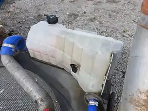 Used 2012 Peterbilt 388 Coolant Reservoir (Stock #PT-0808-16)) Part Image
