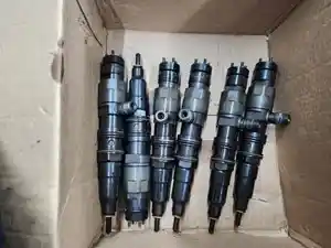 Used 2013 Detroit DD15 Injector (Stock #FR-0568-61)) Part Image