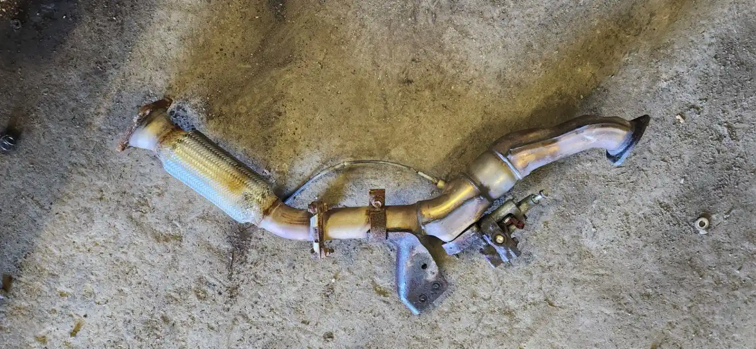 Used 2013 Hino 195 Exhaust Pipe and Part for sale | York