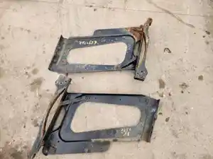 Used 2013 Volvo VNL Bracket (Stock #VV-0638-33)) Part Image