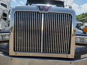 Used 2013 Western Star 4900 SA Radiator (Stock #WS-0889-6)) Part Image