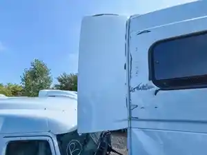 Used 2014 Volvo VNL Sleeper Fairing (Stock #VV-0717-61)) Part Image