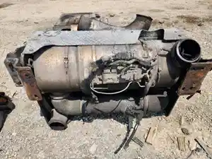 Used 2015 Peterbilt 389 Diesel Particulate Filter (DPF) (Stock #PT-0883-13)) Part Image