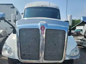 Used 2016 Kenworth T680 Hood (Stock #Kw-0888-2)) Part Image