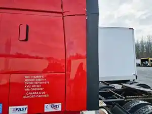 Used 2016 Volvo VNL Sleeper Fairing (Stock #VV-0856-15)) Part Image