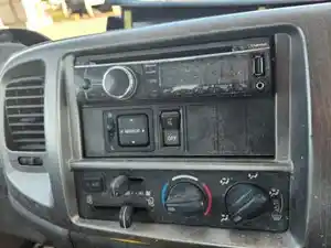 Used 2017 Hino 338 Radio (Stock #HI-0848-22)) Part Image