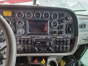 Used 2017 Peterbilt 389 Dash Control Module (Stock #PT-0828-9)) Part Image