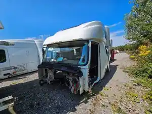 Used 2017 Volvo VNL Cab (Stock #VV-0576-77)) Part Image