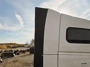 Used 2017 Volvo VNL Sleeper Fairing (Stock #VV-0727-37)) Part Image