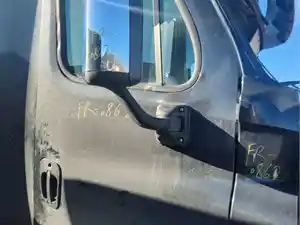 Used 2018 Freightliner Cascadia 113 Door (Stock #FR-0862-8)) Part Image