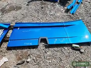 Used 2018 Freightliner Cascadia 123 Tank Fairing (Stock #FR-0726-8)) Part Image