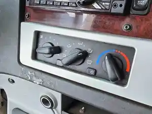 Used 2019 Freightliner 122SD Heater/AC Control Assy (Stock #FR-0859-16)) Part Image