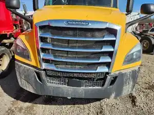 Used 2019 Freightliner Cascadia 126 Bumper (Stock #FR-0877-14)) Part Image