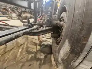 Used 2020 Freightliner Cascadia 126 Front Axle, Complete (Stock #FR-0887-28)) Part Image