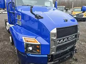 Used 2022 Mack Anthem Hood (Stock #MK-0863-2)) Part Image