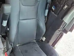 Used 2023 Kenworth T880 Seat (Stock #KW-0923-16)) Part Image