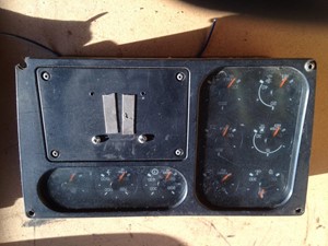Used 1997 KENWORTH T2000 Instrument Cluster (Stock #17524)) Part Image
