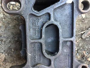 Used 2000 Engine Mount (Stock #2385)) Part Image