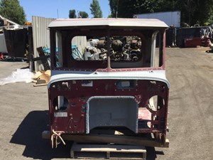 Used 2005 Cab Image