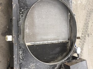 Used 2006 INTERNATIONAL 9900 Radiator (Stock #24407)) Part Image