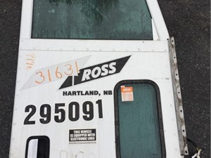 Used 2010 PETERBILT 386 Door (Stock #31631)) Part Image